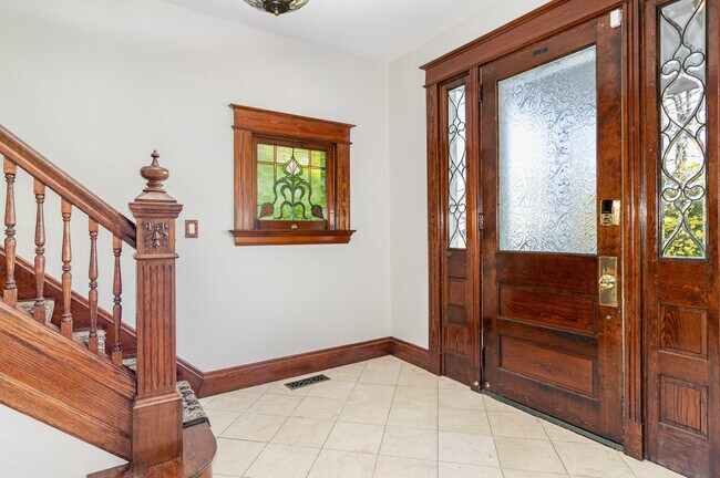 Photo - 1030 Vine St