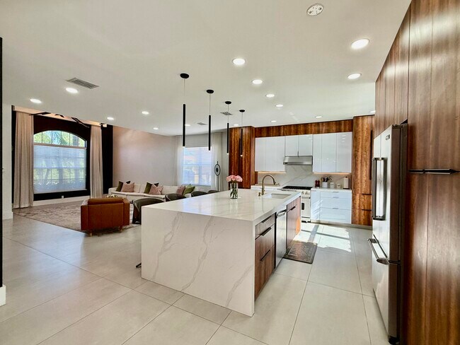 Photo - 1534 Newhaven Point Ln
