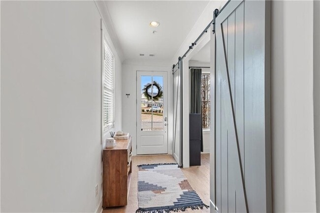 Photo - 1007 Croft Ln