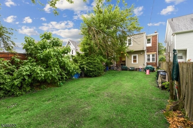 Photo - 137 Valley Rd Unit 2