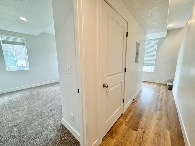 Photo - 1866 N 460 W
