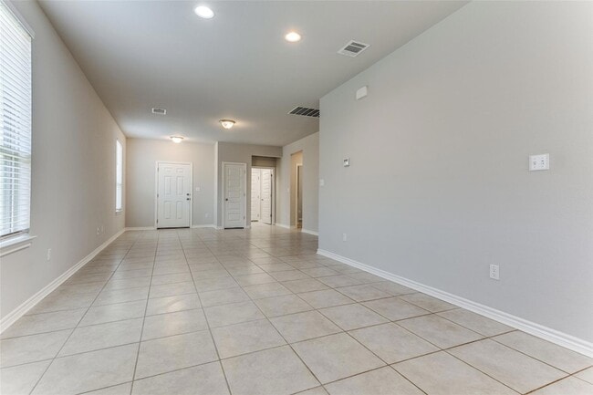 341 Trellis Blvd