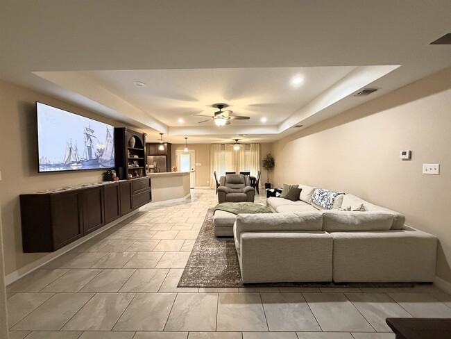 Photo - 314 Don Martin Dr