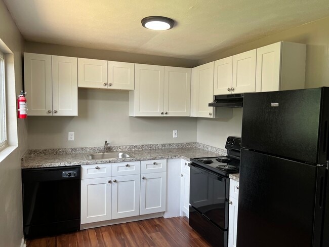 Waters Edge Apartments