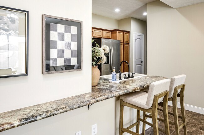 Residences at Oak Pointe