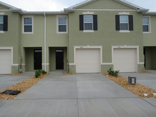 BRAND NEW 3 BEDROOM, 2.5 BATH, 1 CAR GARAG... - BRAND NEW 3 BEDROOM, 2.5 BATH, 1 CAR GARAG... House