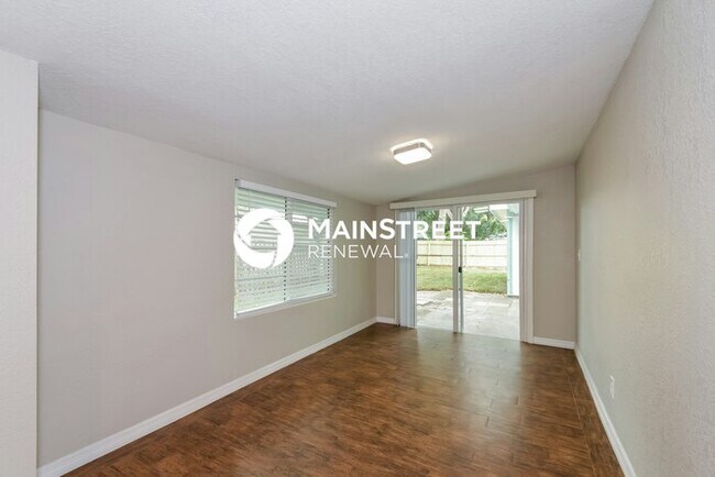3 Bedroom Pet-Friendly Home in West Bradenton, FL with Main Street Renewal