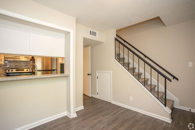 Beautiful Chesney Woods Townhomes