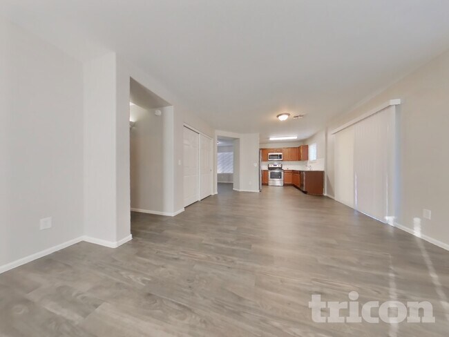 Photo - 23634 W Tamarisk Ave