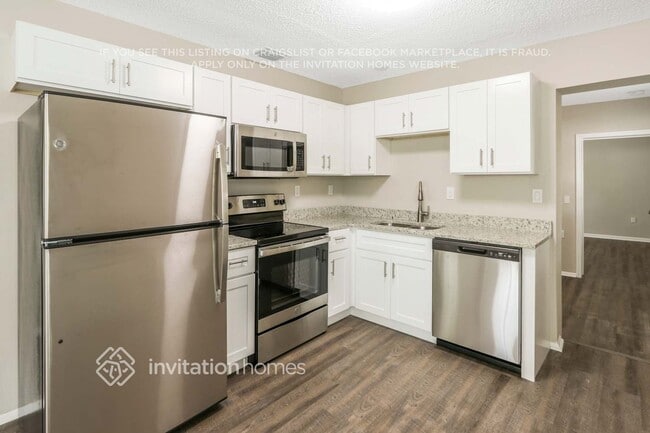 Photo - 421 2nd Ave NE