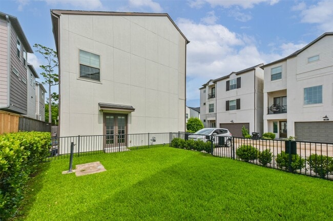 Building Photo - 10914 Brookeshire Chase Ln