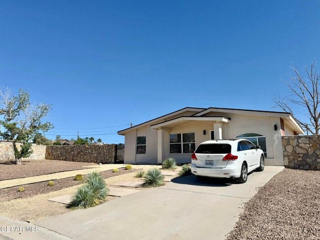 Photo - 1217 Iguana Pl