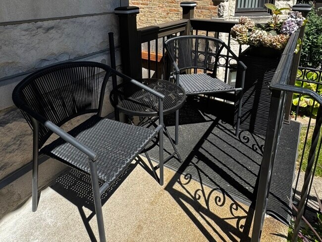 Photo - 2424 N Mozart St Unit 2