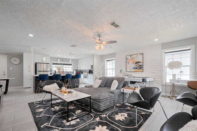 Photo - 5114 Grantwood St