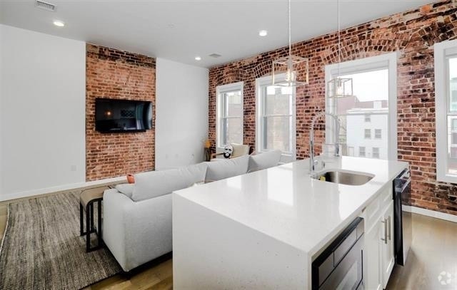 Building Photo - 371 4th St Unit # 3 Rental