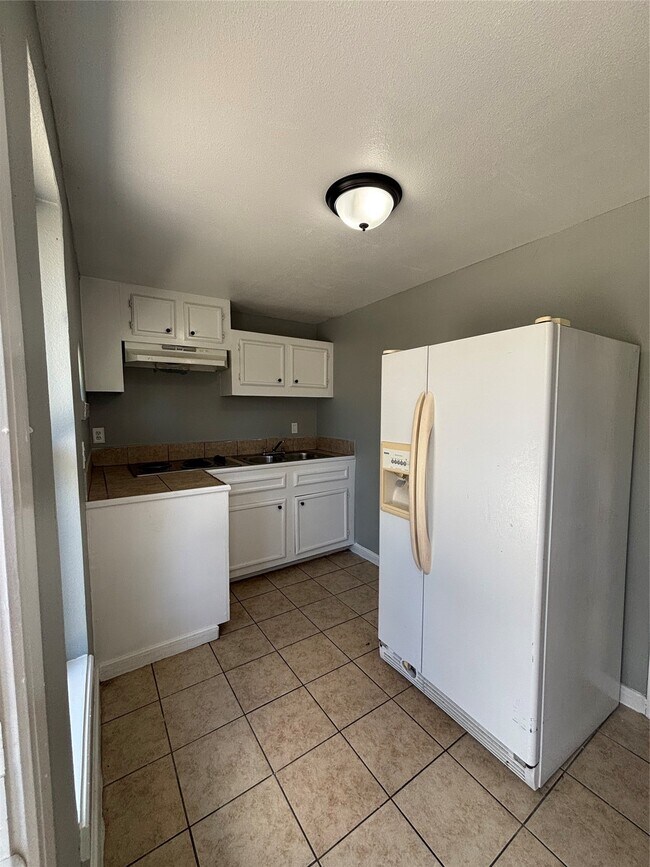 Photo - 2013 Eubanks St Unit 9