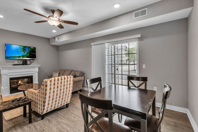 Photo - 2493 Sweet Home Rd Unidad 1-106