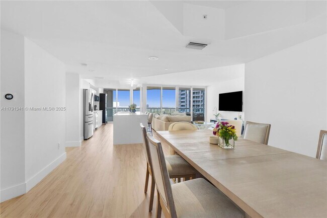 Photo - 21055 Yacht Club Dr Unit 2203