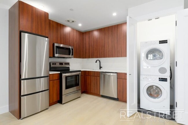 Photo - Brand New Stuning 1 BED in Crown Heights! Unit 3F