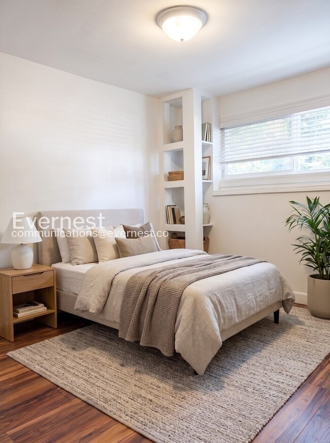 Photo - 4907 241st St SW