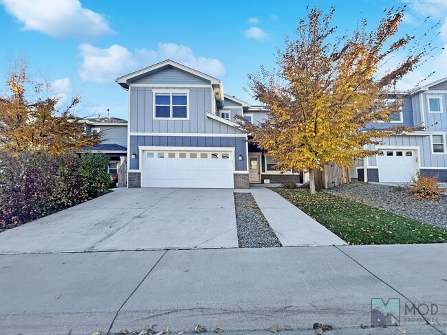 Building Photo - $0 DEPOSIT OPTION. SPACIOUS 4-BEDROOM, 3.5...