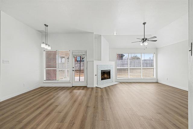 Photo - 6212 Crestmont Ln