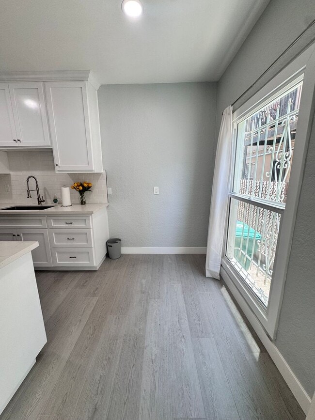 Photo - 234 Lime Ave