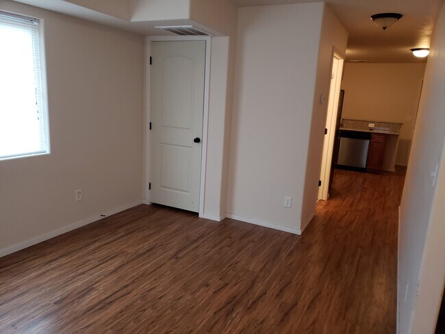 Livingroom - 618 S Ivory St