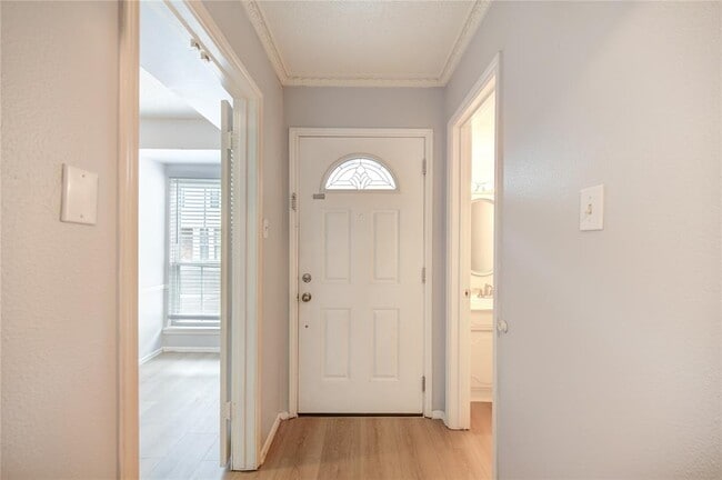 Photo - 378 N Post Oak Ln