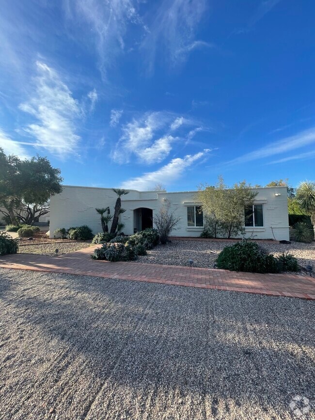 Building Photo - 2641 N Camino Valle Verde Rental