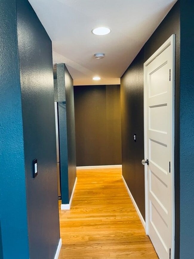 Photo - Great Location 2 Bedroom Condo!