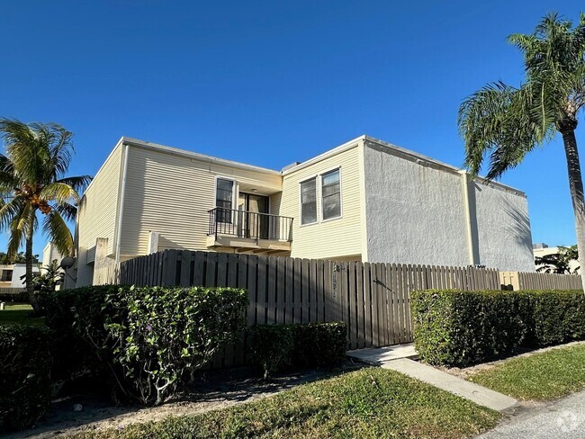 Building Photo - 11972 Shakerwood Ln Rental