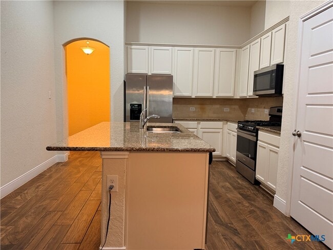 Photo - 1231 Old FM 306