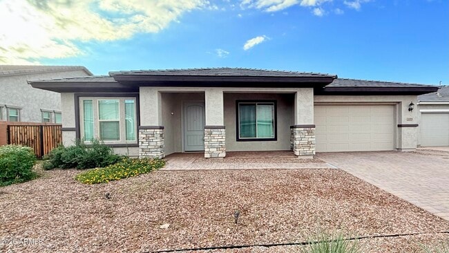 Building Photo - 3355 E Constance Wy