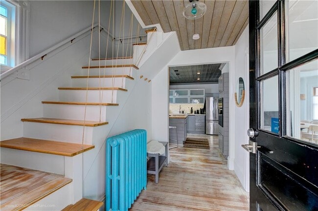 19 Congdon Ave