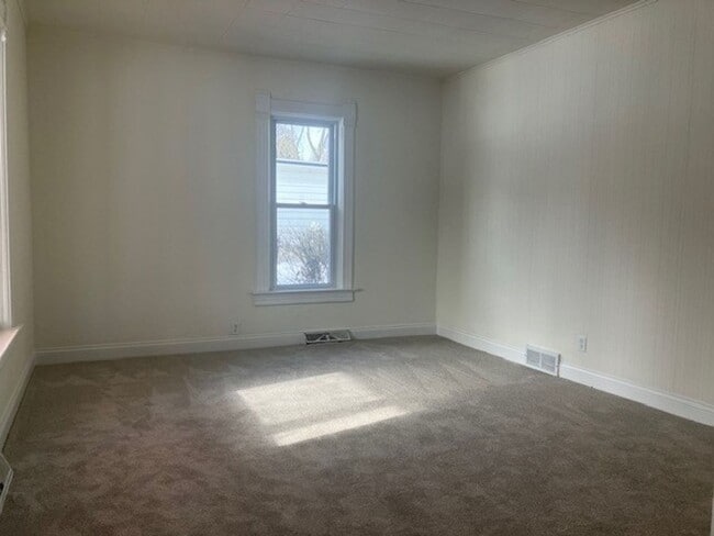 Photo - Single Family Home for Rent