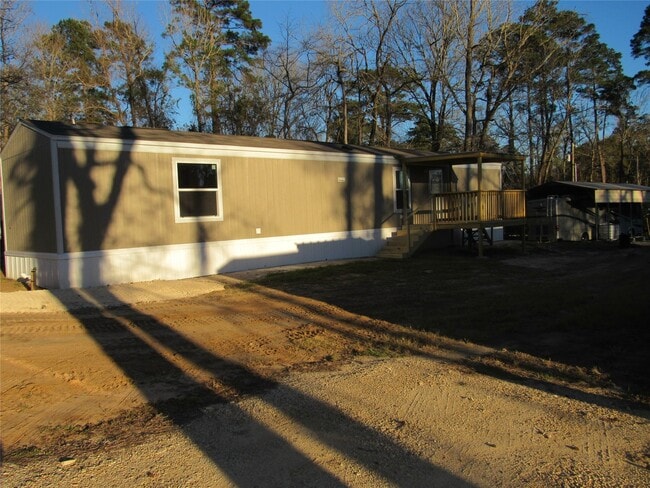 Building Photo - 141 Eagle Lake N Rental