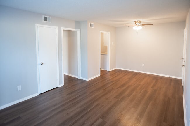 Graham Square Apartments