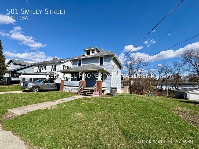 Photo - 501 Smiley St