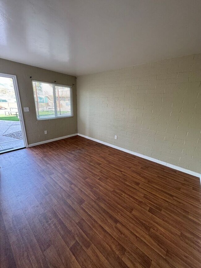 Photo - 4302 E Bellevue St Unit q