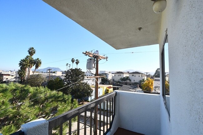 Photo - 5002 Tujunga Ave Unidad 303