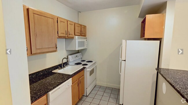 Building Photo - 50 Queensberry St Rental