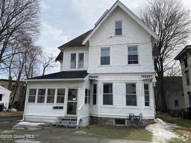 Building Photo - 44 Webster St Unit A Rental