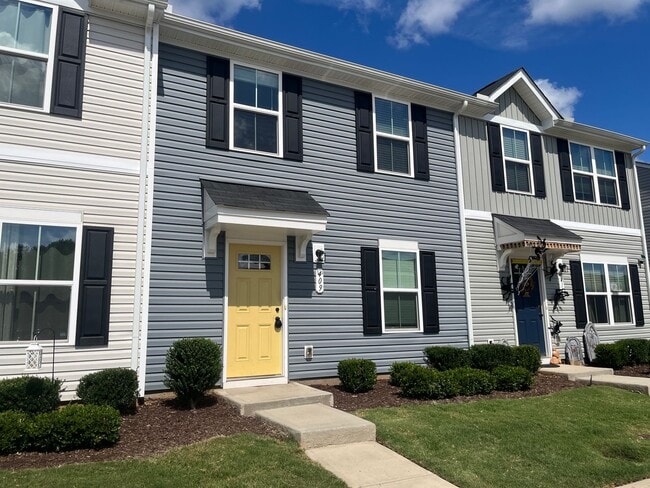 Building Photo - 3BR/2.5BA Townhouse in Hampton Townes