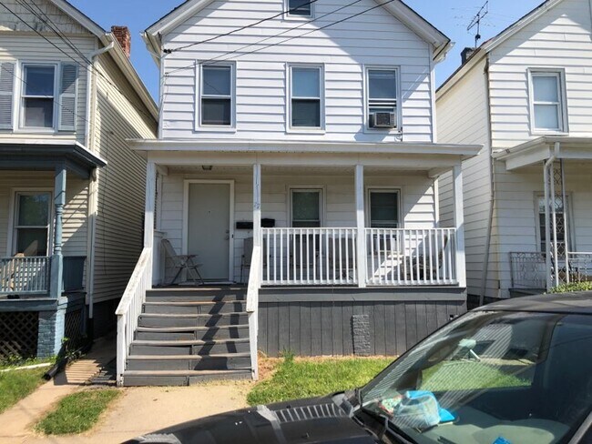 Photo - 77 Wyckoff St House