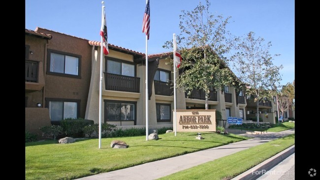 Building Photo - 156 Arbor Park Apartments