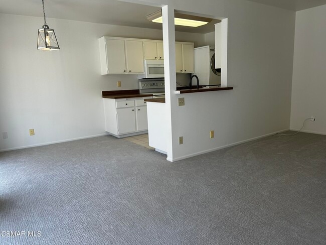 Photo - 2448 Instone Ct