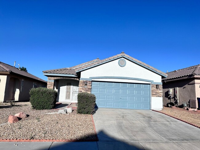 One story, 3 Beds, 2 Baths, High Ceiling w... - One story, 3 Beds, 2 Baths, High Ceiling w... Casa