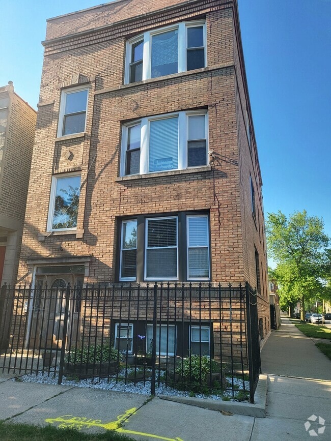 Building Photo - 3259 W Potomac Ave Unit 2 Rental