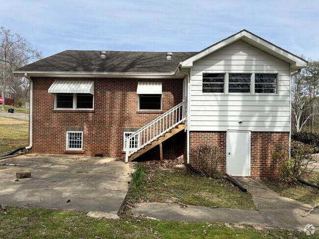 Building Photo - 1001 Dover Ln Rental